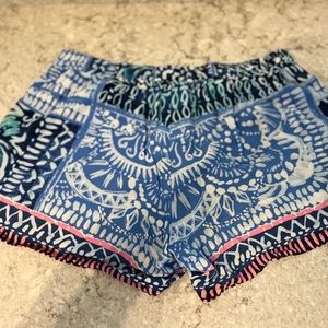 Lilly Pulitzer ladies Katia shorts, size Large, EUC